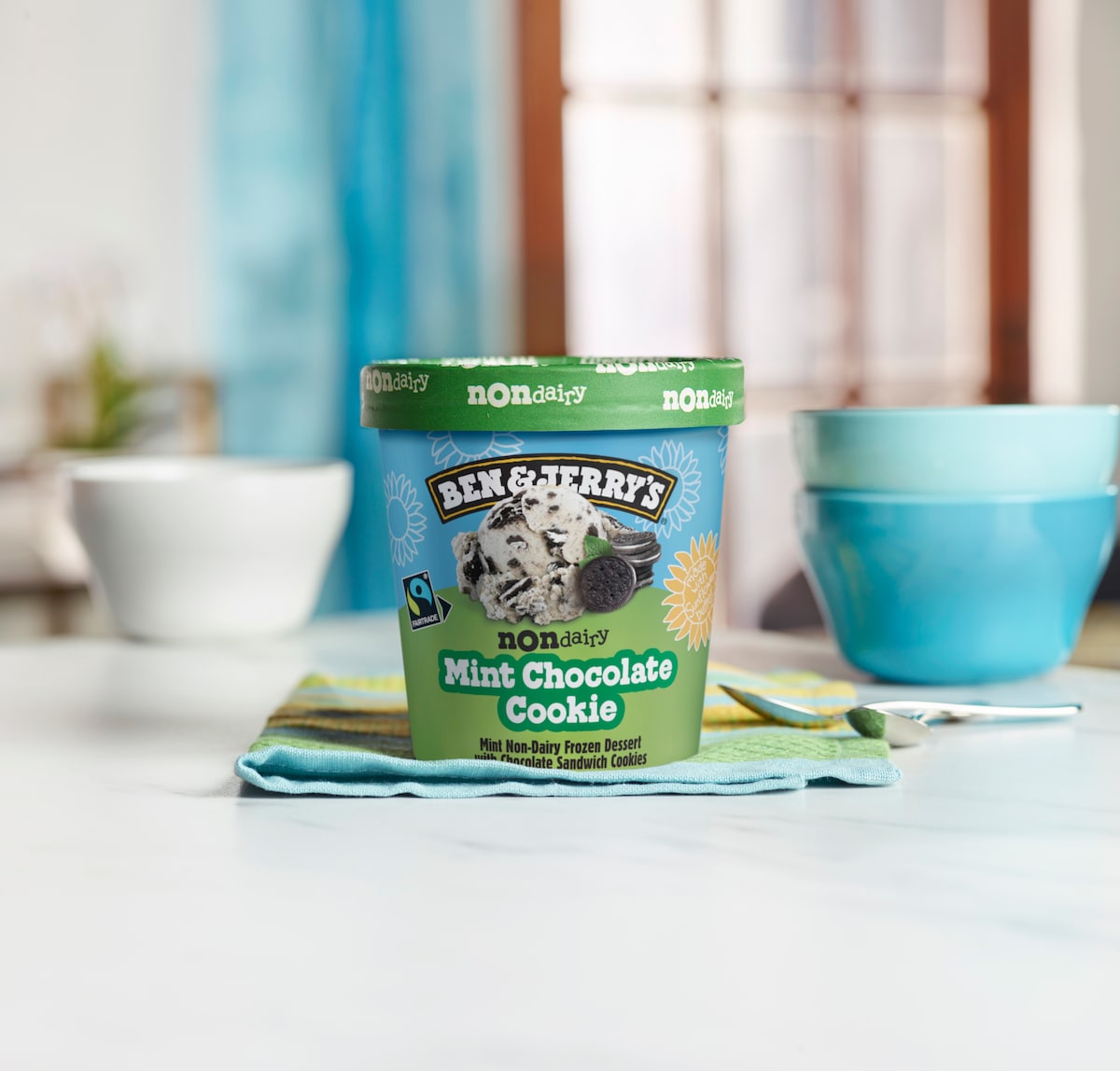 Mint Chocolate Cookie Non-Dairy - Pint 4 / 5