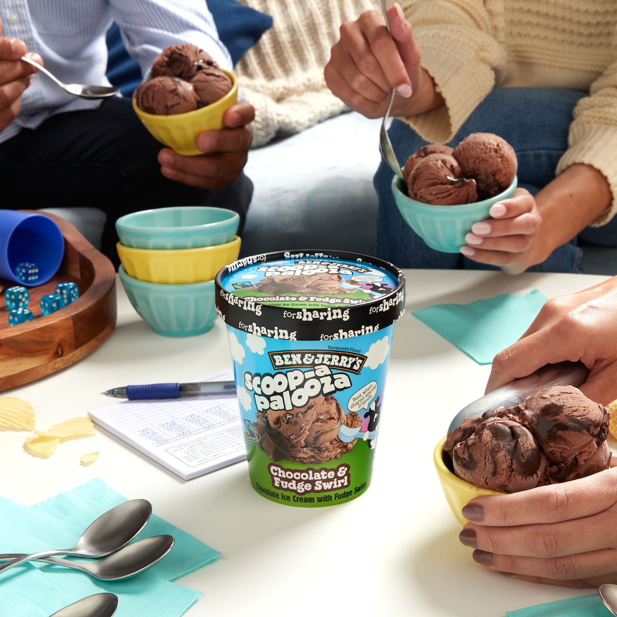 Chocolate & Fudge Swirl Scoop-apalooza - 28oz 2 / 8