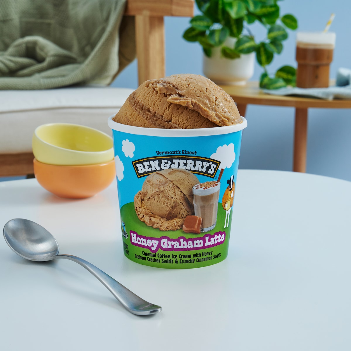 Honey Graham Latte Ice Cream - Pint 3 / 5