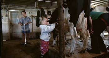 9.1.5_Farm_Kids.jpg