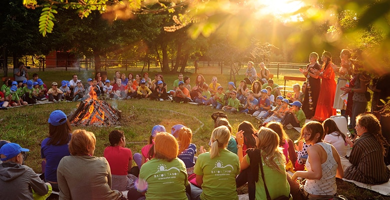 Ben & Jerry's - Sing along around campfire