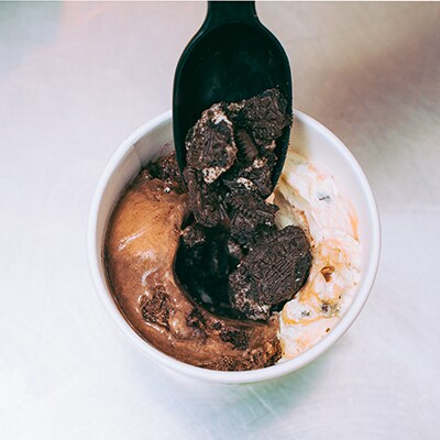 Adding cookies to the whole in the ice cream