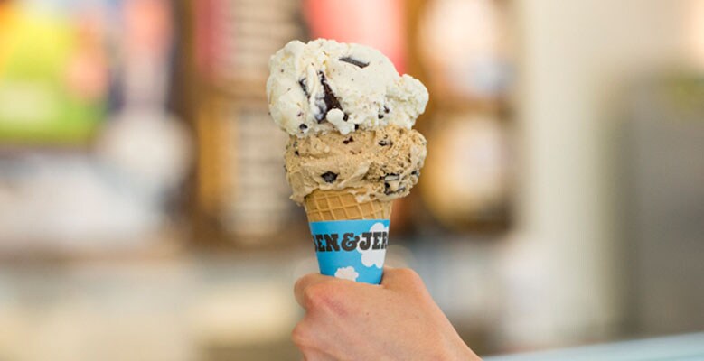 Ben & Jerry's: Mint Chocolate Chunk + Coffee Coffee BuzzBuzzBuzz = Peppermint Mocha